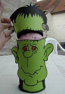 d�coration d'halloween en carton