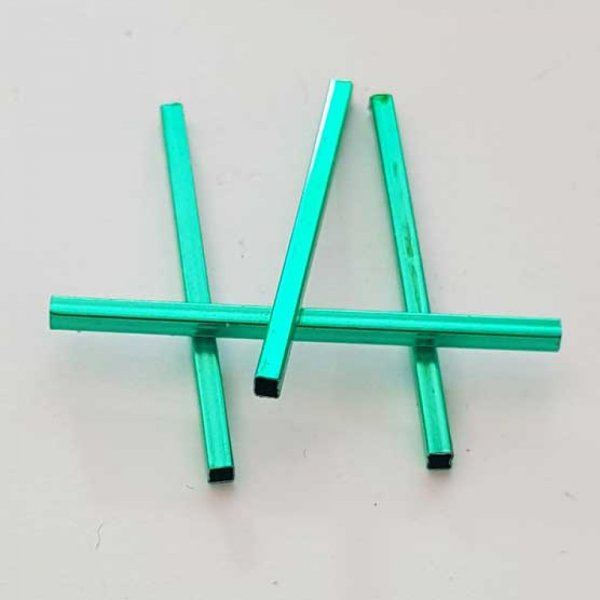 10 Tubes Carr&eacute;s 40 mm Vert