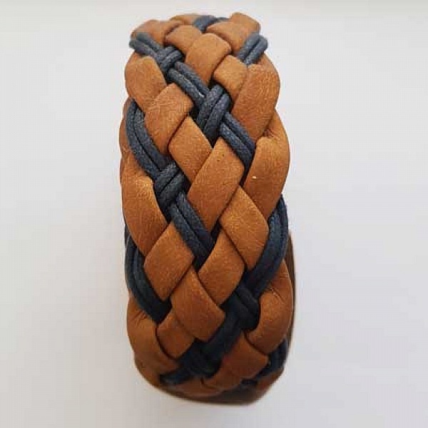 1.40 m&egrave;tre cuir tress&eacute; n&deg;14 35 mm