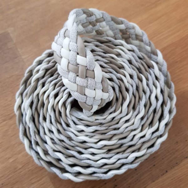 1 M&egrave;tre Cuir tress&eacute; N&deg;01 30 mm