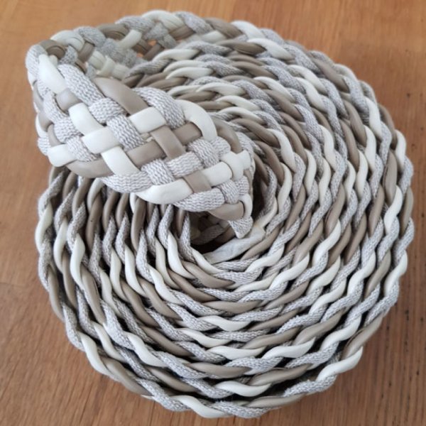 1 M&egrave;tre Cuir tress&eacute; N&deg;01 30 mm