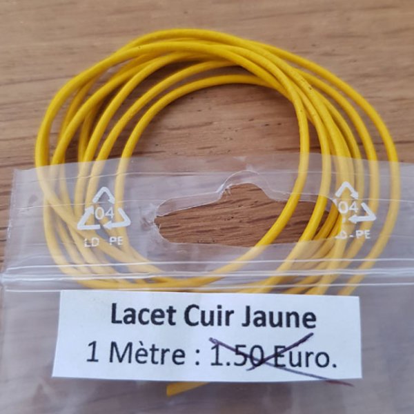 1 m&egrave;tre Cordon rond cuir lisse Jaune 1 mm