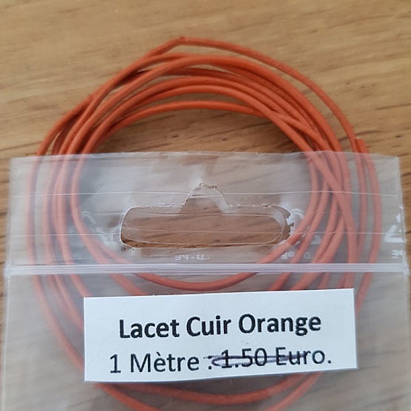 1 m&egrave;tre Cordon rond cuir lisse Orange 1 mm