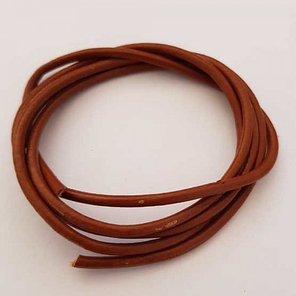 1 m&egrave;tre Cordon rond cuir lisse Marron 3 mm petit d&eacute;faut N&deg;01