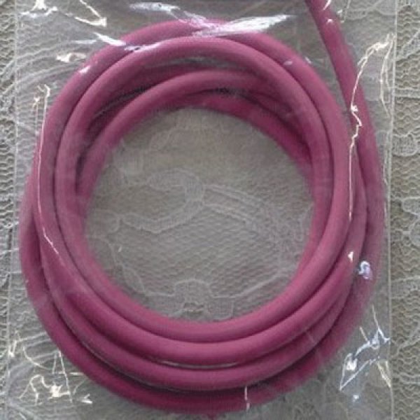 1 m&egrave;tre cordon Pvc Creux 4 mm Rouge Pastel