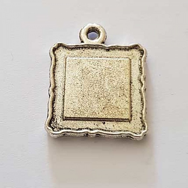 1 support cabochon carr&eacute; N&deg;04 Argent