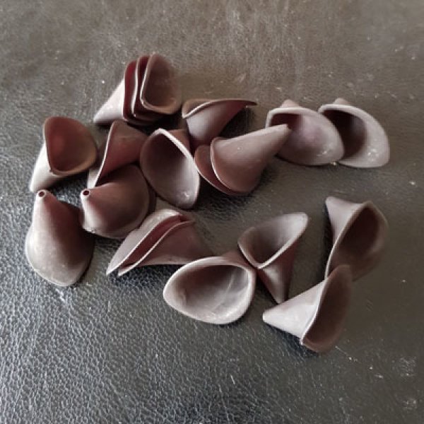 20 Fleurs Arums Noir Petit Mod&egrave;le