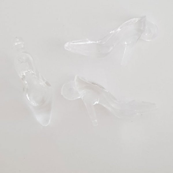 3 Breloques Chaussure N&deg;33 Transparent