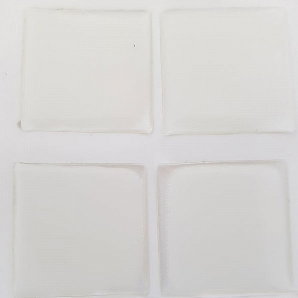 9 Cabochons autocollants en R&eacute;sine de 20 x 20 mm Transparent