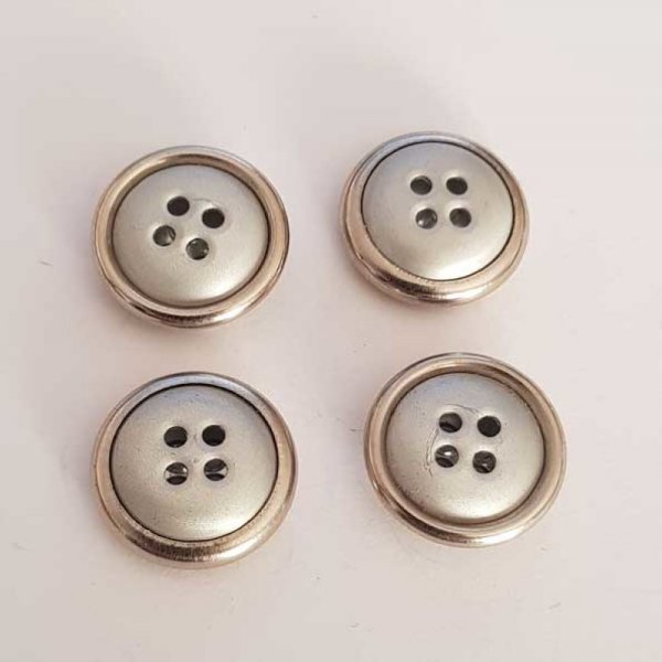 Bouton Argent N&deg;28 de 21 mm Rond