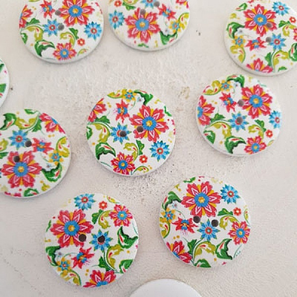 Bouton en bois fleurs 30 mm N&deg;01 x 10 pi&egrave;ces