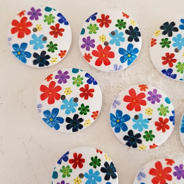 Bouton en bois fleurs 30 mm N&deg;08 x 10 pi&egrave;ces