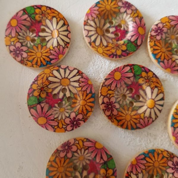 Bouton en bois fleurs 30 mm N&deg;11 x 10 pi&egrave;ces