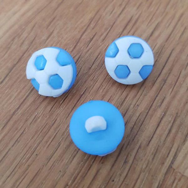 Bouton fantaisie &agrave; motifs pour enfants ballon de foot N&deg;04 bleu clair