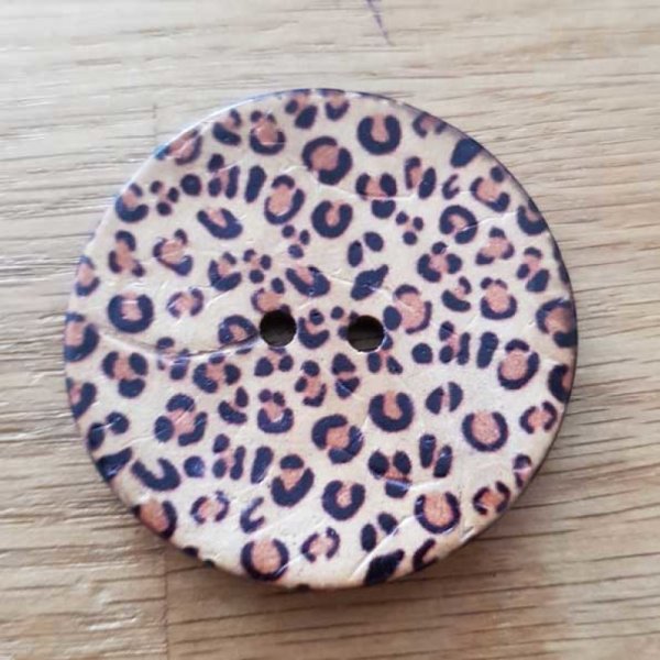 Boutons 40mm &agrave; deux trous ronds en noix de coco N&deg;29