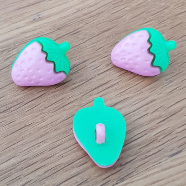 Boutons fantaisie, enfants, b&eacute;b&eacute;s Motif fraise N&deg;08 vert et rose