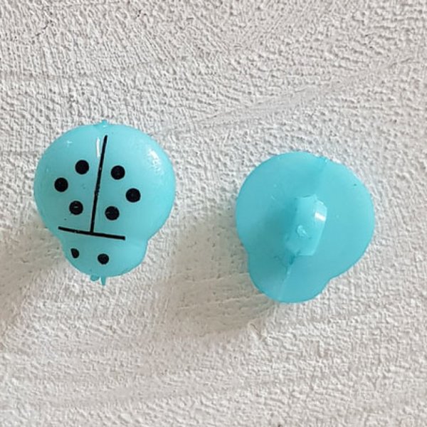 Boutons fantaisie, enfants, b&eacute;b&eacute;s Motif Coccinelle N&deg;01-06 Bleu clair