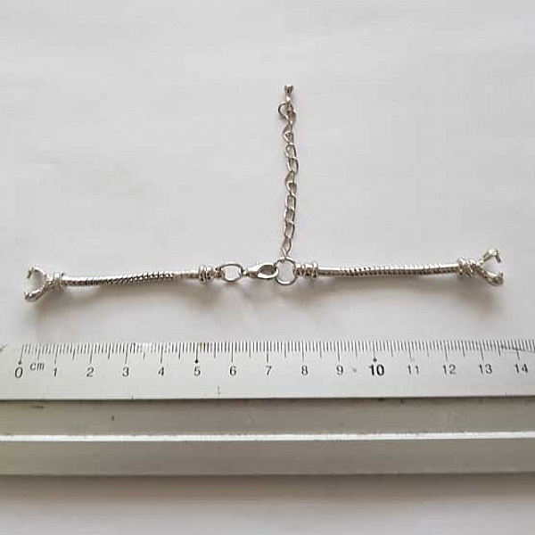 Bracelet Cha&icirc;ne pour Cadran de Montre Style Europ&eacute;en avec Fermoir Mousqueton 6 X 7.5 Cm