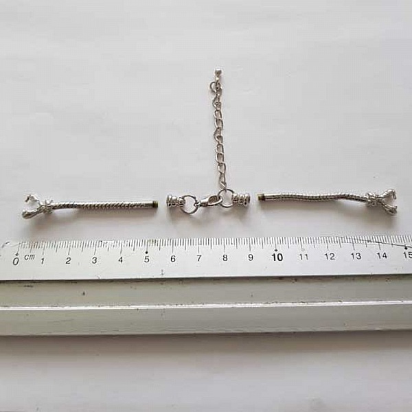 Bracelet Cha&icirc;ne pour Cadran de Montre Style Europ&eacute;en avec Fermoir Mousqueton 6 X 7.5 Cm