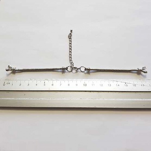 Bracelet Cha&icirc;ne pour Cadran de Montre Style Europ&eacute;en avec Fermoir Mousqueton 8.5 X 9.5 Cm