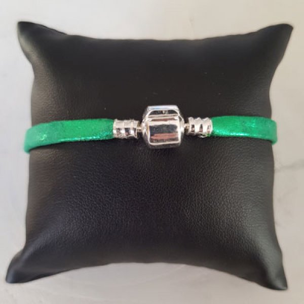 Bracelet Clip Europ&eacute;en lisse Uni 04 DU 15 AU 23 CM Lam&eacute;