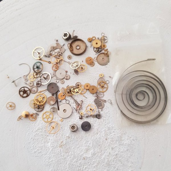 Breloque Aiguille Horloge - couleur bronze breloque - steampunk N&deg;06