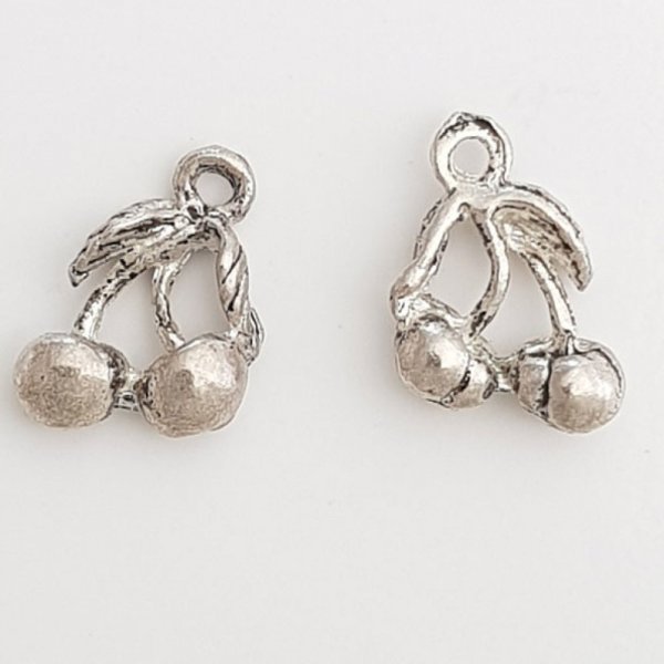 Breloque Cerise N&deg;03