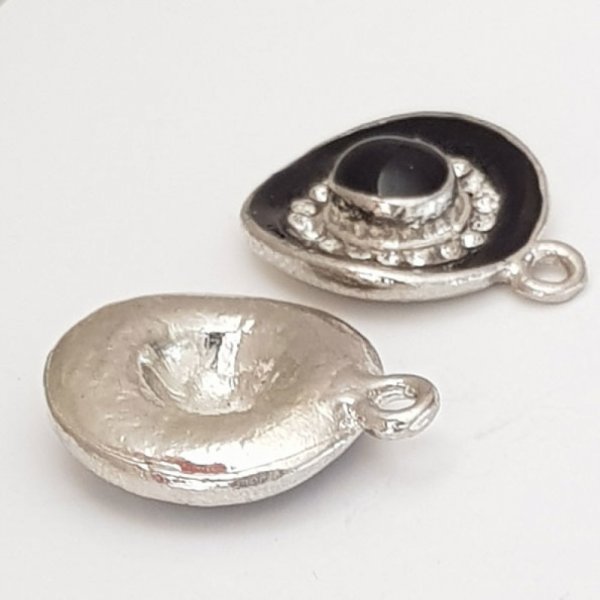 Breloque Chapeau N&deg;04