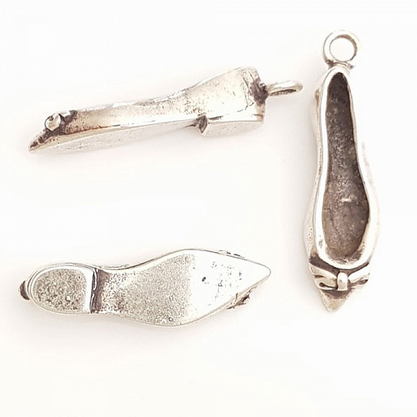 Breloque Chaussure N&deg;32 en Zamak