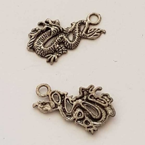 Breloque Dragon N&deg;01 Argent