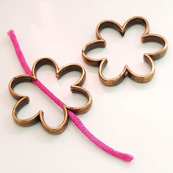 Breloque Fleur M&eacute;tal N&deg;010 Bronze