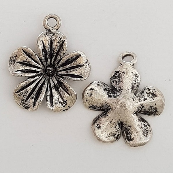 Breloque Fleur M&eacute;tal N&deg;092 Argent