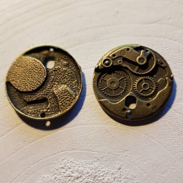 Breloque M&eacute;canisme Horloge N&deg;01