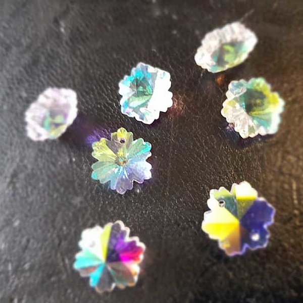 Breloque Pendentif en verre facett&eacute; fleur N&deg;02-01