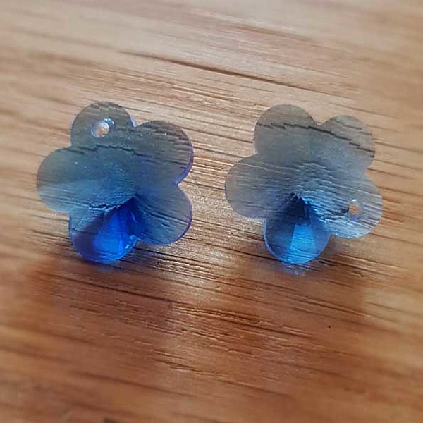 Breloque Pendentif en verre facett&eacute; fleur N&deg;04-03