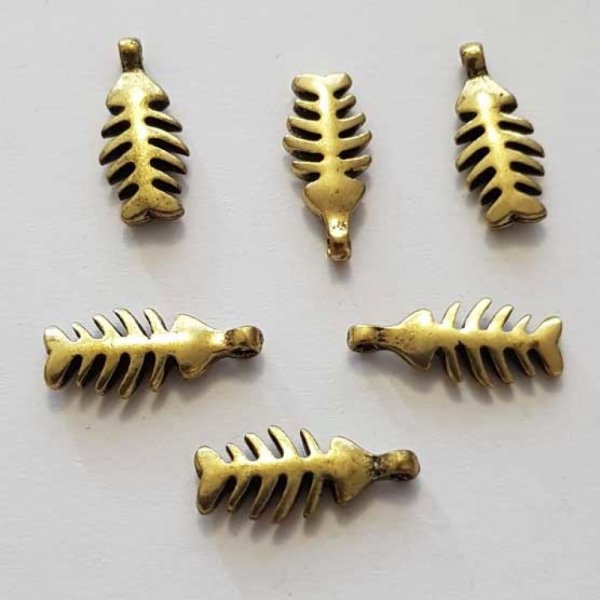 Breloque Poisson N&deg;11 Dor&eacute;