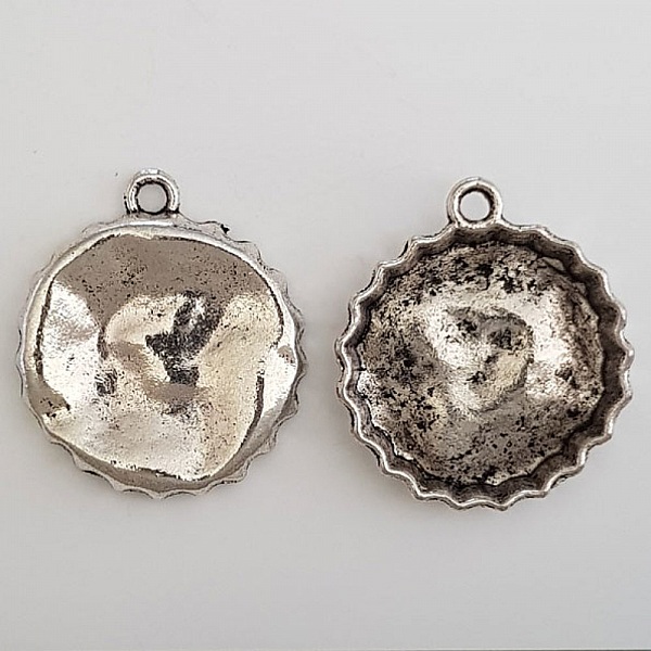 Breloque capsule Bouteille N&deg;00 cuisine Argent