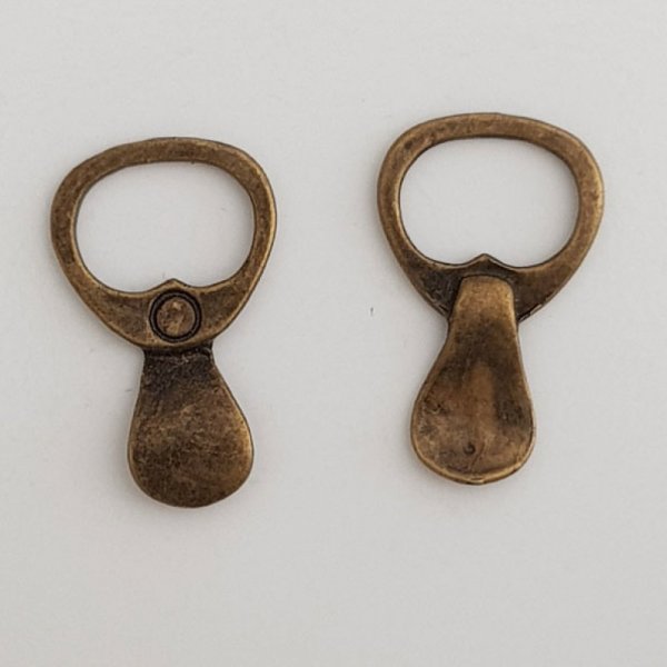 Breloque capsule canette N&deg;01 cuisine bronze
