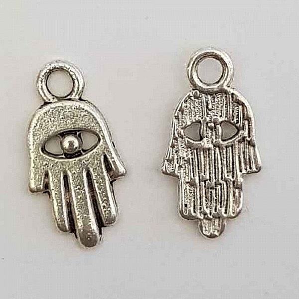 Breloque forme main Hamsa N&deg;01