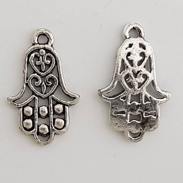Breloque forme main Hamsa N&deg;02