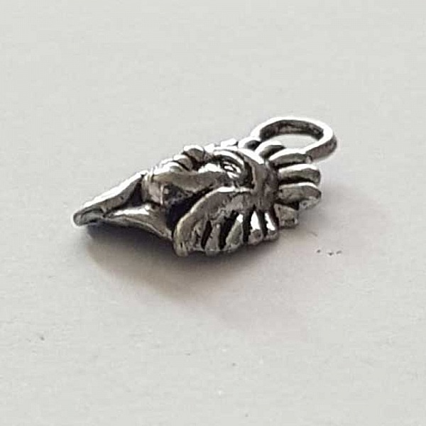 Breloque indien personnage N&deg;03 16 mm