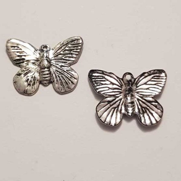 Breloque papillon N&deg;25 Argent 18 x 14 mm