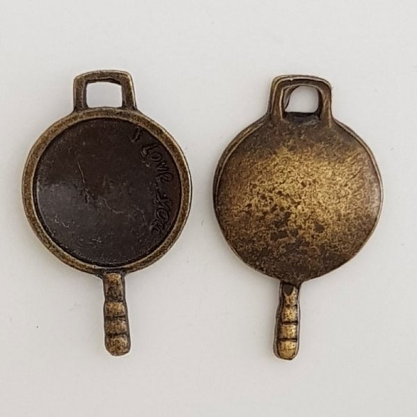 Breloque po&ecirc;le cuisine bronze