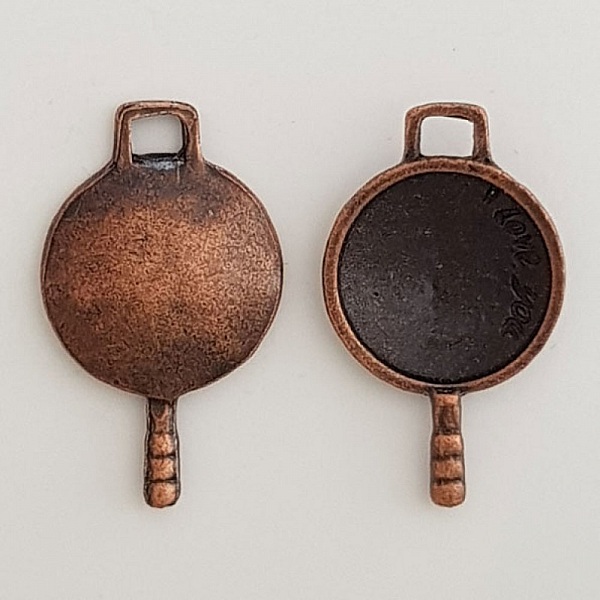 Breloque po&ecirc;le cuisine cuivre