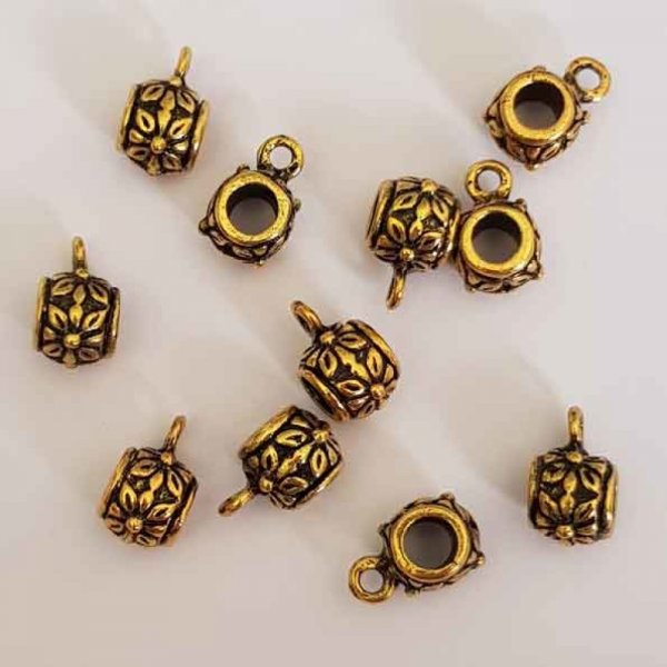 B&eacute;li&egrave;re N&deg;03