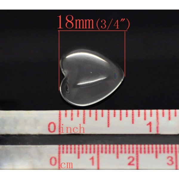 Cabochon Coeur 17 x 18 mm en verre loupe transparent N&deg;23