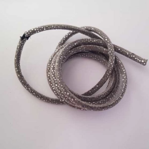 Cordon Rond 6 mm Gris et Petits Pois Argent&eacute; x 1 m 60 .