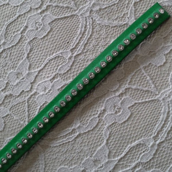 Cuir B-Vert de 10 mm Strass Swarovski par 20 cm
