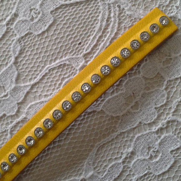 Cuir Jaune de 10 mm Strass Swarovski par 20 cm