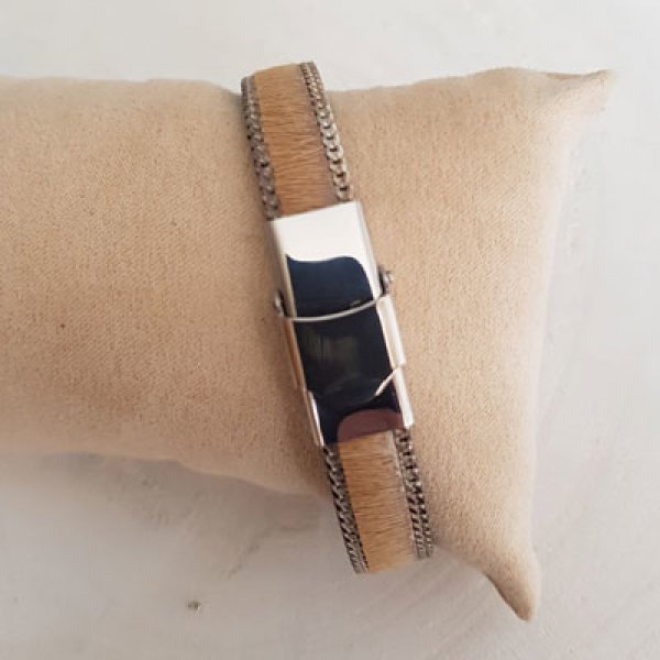 Cuir Plat Veau Beige 10 mm par 20 cm peau et cha&icirc;ne